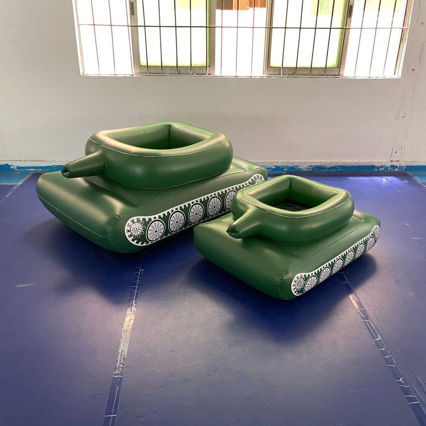 Inflatable Tank Toy with water Gun